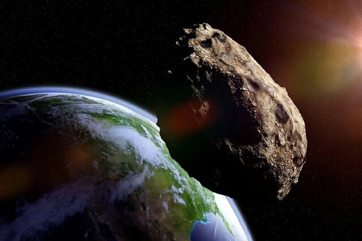 عبور یک سیارک به اندازه مینی‌بوس از نزدیکی زمین