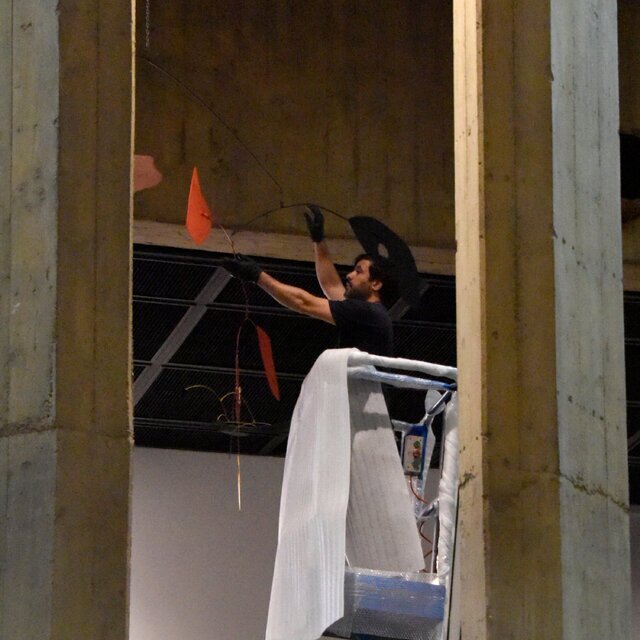 «ماهی نارنجی» کالدر به فضای موزه هنرهای معاصر برگشت «ماهی نارنجی» کالدر به فضای موزه هنرهای معاصر برگشت