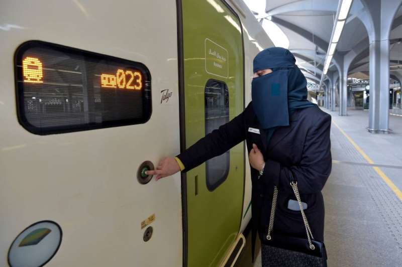 زنان راهبر قطار در عربستان سعودی؛ نگاه محافظه کاران و استقبال جامعه