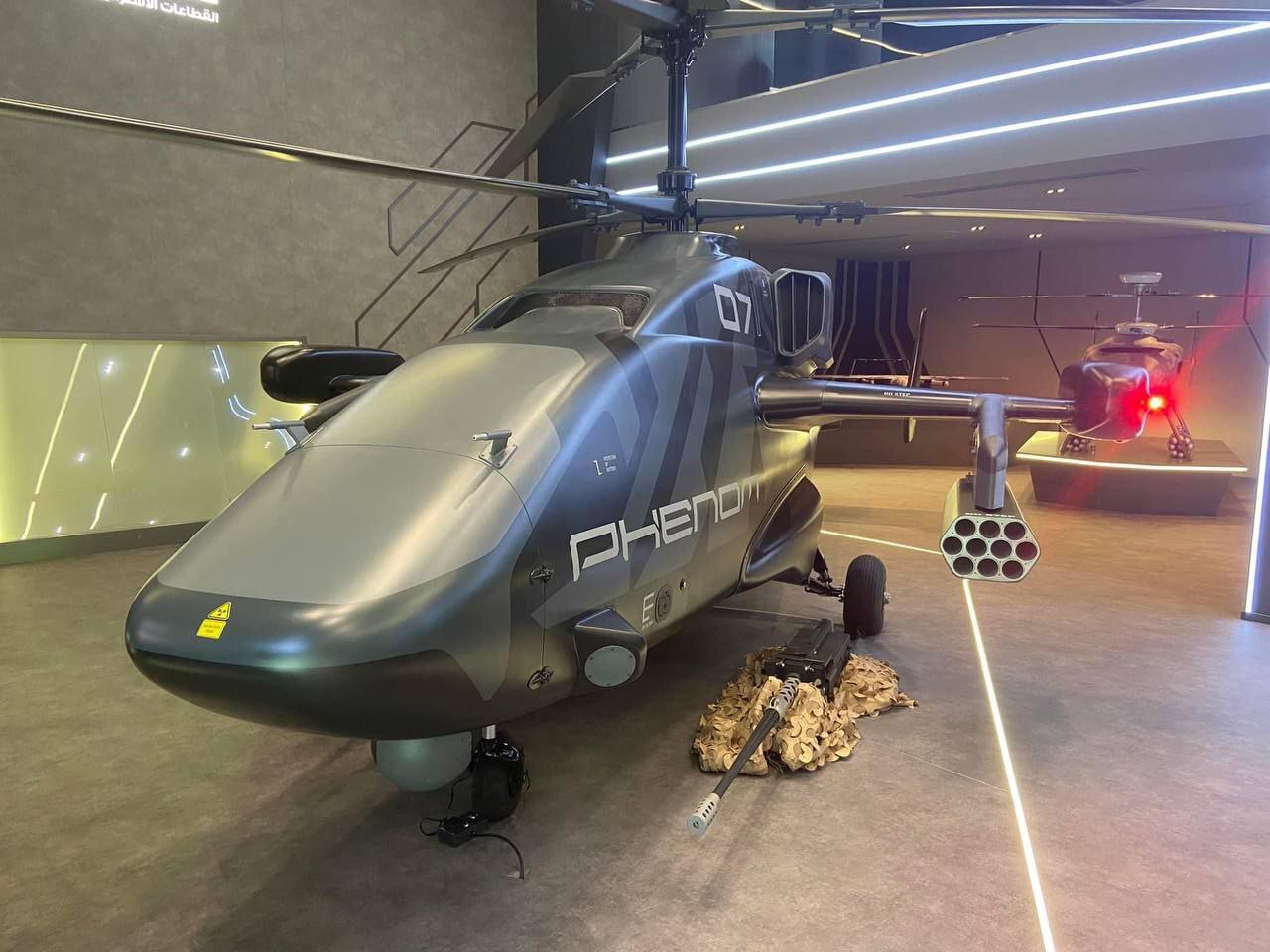 بالگرد بدون سرنشین اماراتی ها در نمایشگاه IDEX دبی (عکس)