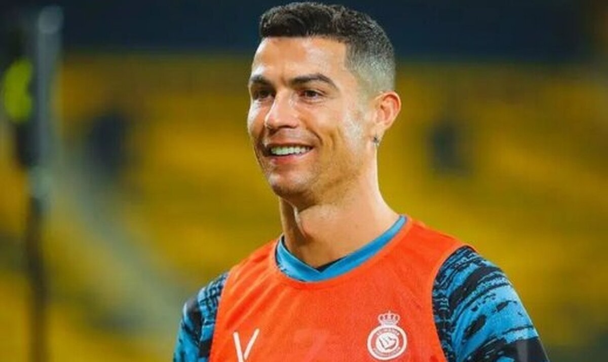 گران‌ترین ساعت مچی جهان در دست کریستیانو رونالدو (+عکس)