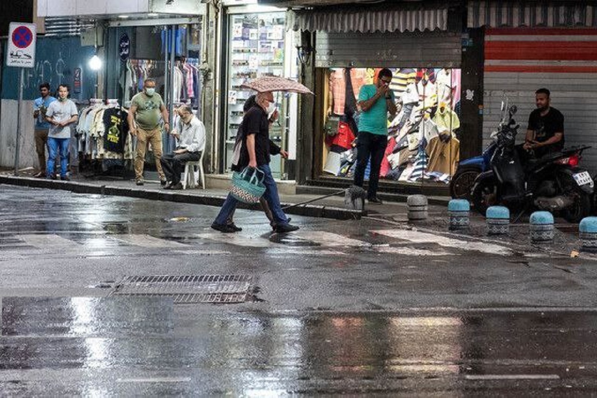 بارش باران در نقاط مختلف کشور/خیزش گردوخاک در استان‌های غربی