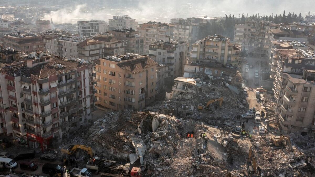 ترکیه/ دستگیری ۲۴۷ پیمانکار و ناظر ساختمانی مناطق زلزله زده