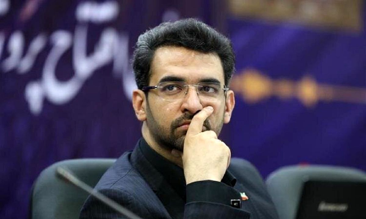 آذری جهرمی به صداوسیما: این انقلاب بی نام امام خمینی در هیچ جای جهان شناخته شده نیست