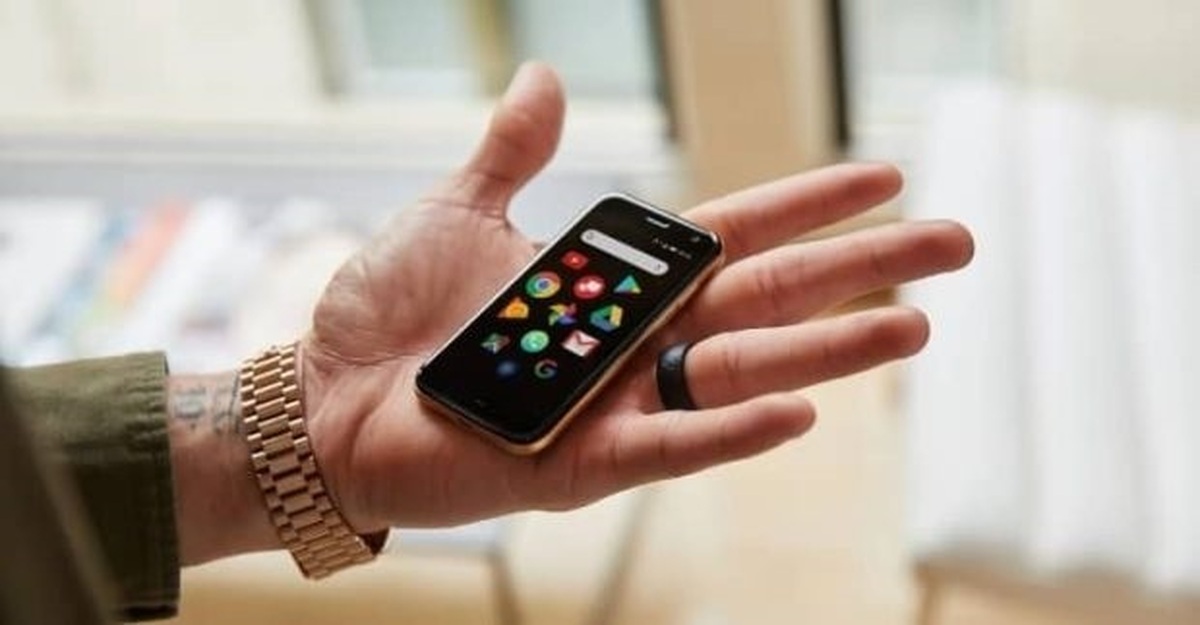 این‌ها کوچکترین گوشی‌های موبایل جهان هستند (+عکس)