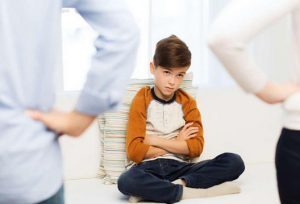 از این ۳ شیوه‌ فرزندپروری، دوری کنیم!