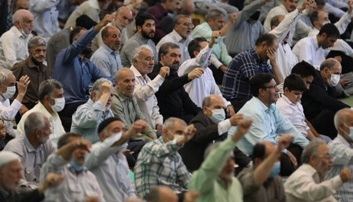 شعار «مرگ بر بی‌حجاب» در نماز جمعه تهران/ تهدید مسئولان به فوران «این حجم از نفرت و غیرت»
