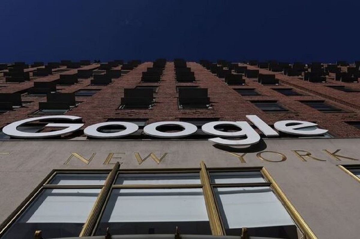درخواست کارمندان گوگل برای برخورد بهتر با اخراجی ها
