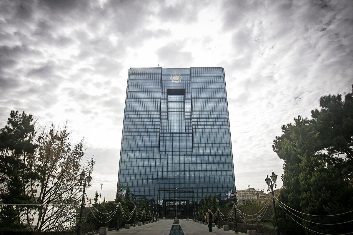 ورود چک‌های ۲۰۰ هزار تومانی به بازار /توزیع پول نو در بانک‌ها