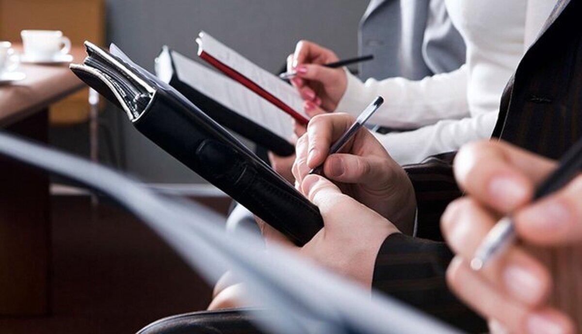 چرا بازنشستگی ۲۰ ساله خبرنگاران اجرا نمی شود؟