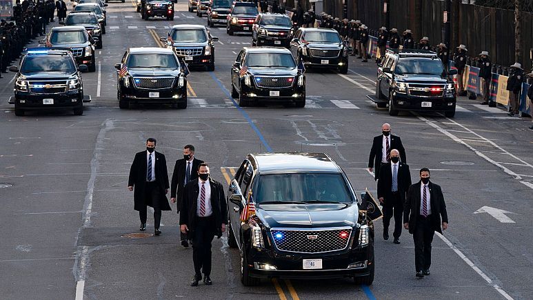 کاروان اسکورت خودروی رئیس جمهور آمریکا / ساعتی ۱۵۰ هزار دلار هزینه هر جابجایی کاروان اسکورت خودروی رئیس جمهور آمریکا / ساعتی ۱۵۰ هزار دلار هزینه هر جابجایی