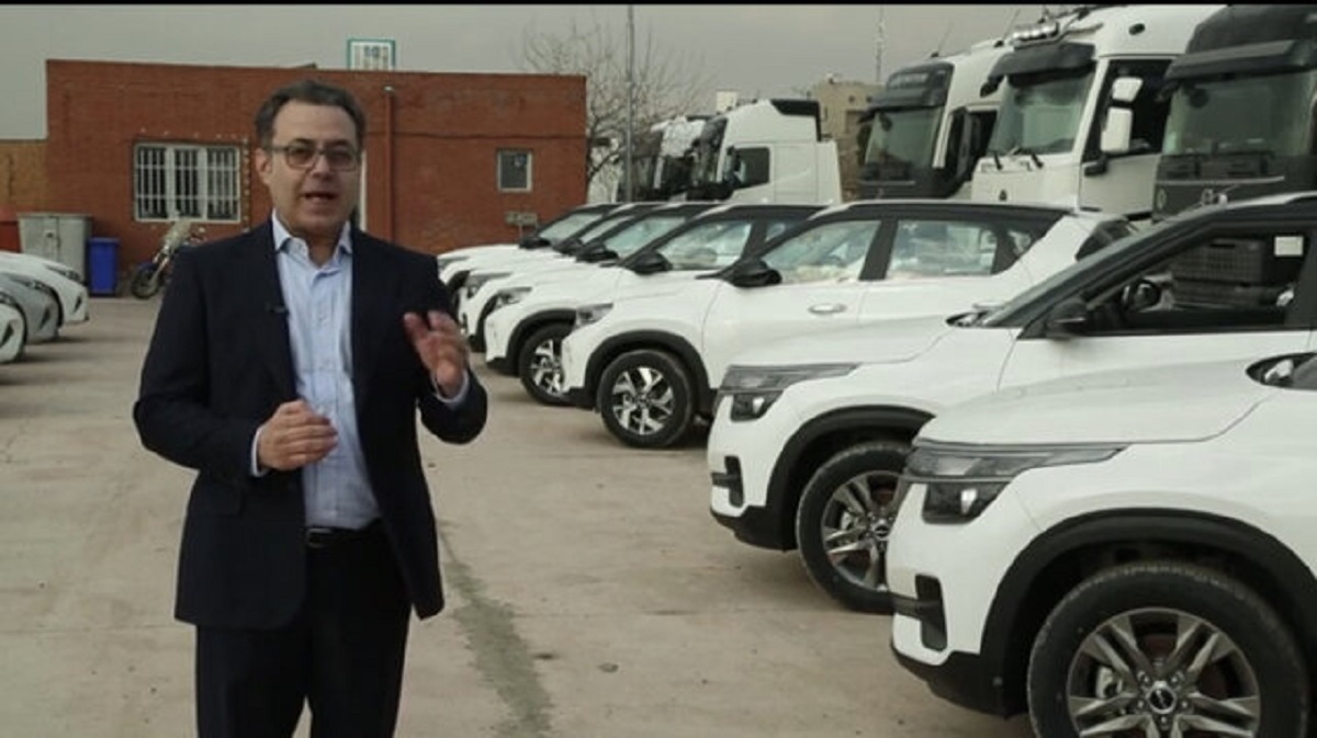 سخنگوی صمت: به خاطر تحریم‌ها نمی‌توان اطلاعات خودروها را شفاف اعلام کرد /عرضه ۲ مدل چانگان قطعی است