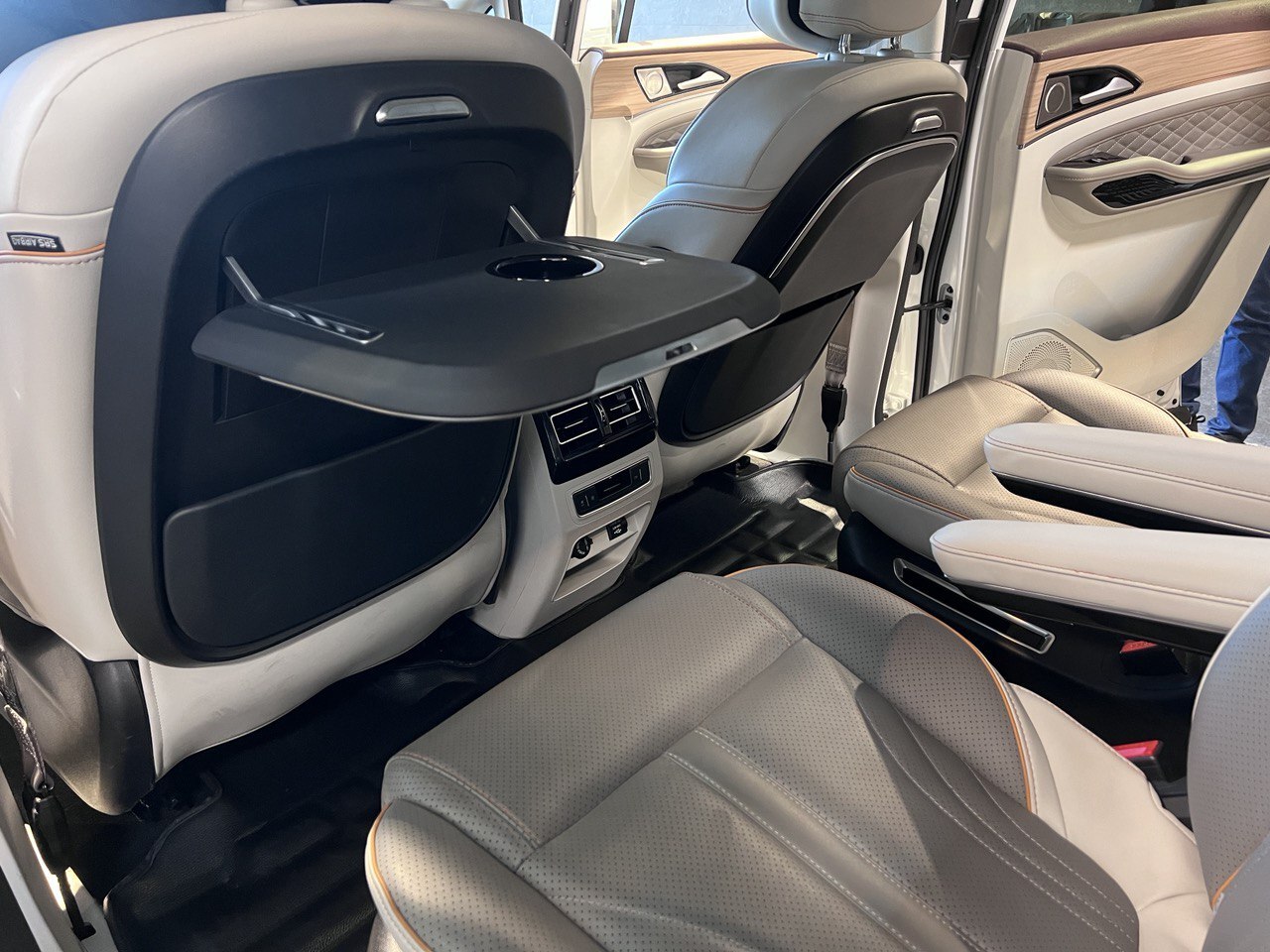 نمونه های نهایی خودرو سوبا M4 به دفتر مرکزی فردا موتورز رسید (+عکس و مشخصات فنی)