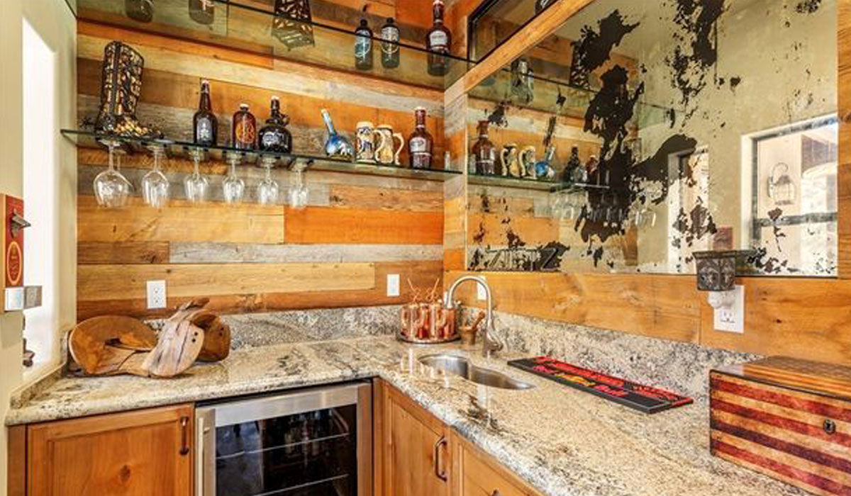 تصاویری از استراحتگاه لاکچری امبر هرد در وسط صحرا