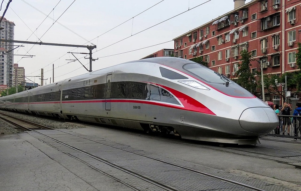 این کشور دارای سریعترین قطارهای جهان است این کشور دارای سریعترین قطارهای جهان است