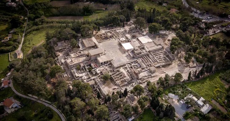 ۱۰ سازه باستانی حیرت انگیزی که بسیار جلوتر و پیشرفته تر از زمانه خود بودند