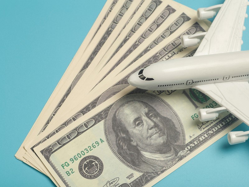 10 روش برای خرید بلیط هواپیما ارزان داخلی و خارجی 10 روش برای خرید بلیط هواپیما ارزان داخلی و خارجی