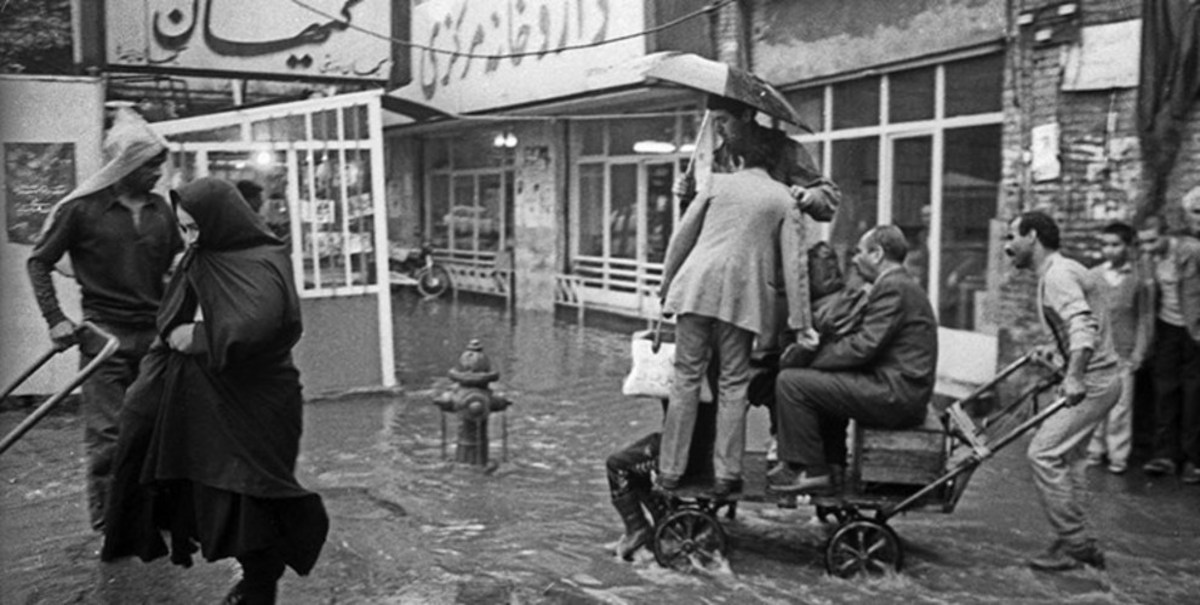 عکس‌های نوستالژیک سیل تهران در دهه ۶۰