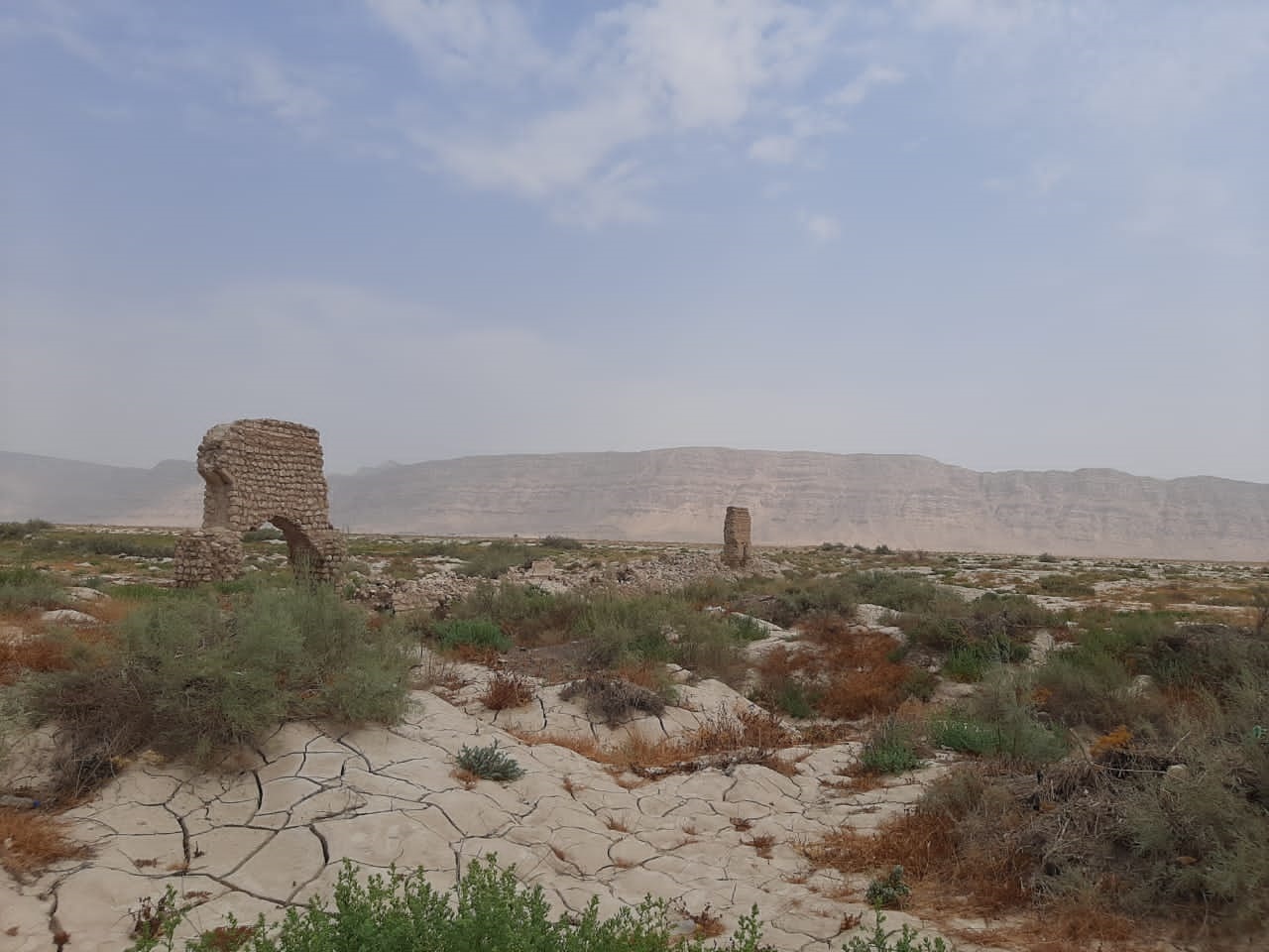 فرو ریختن پل تاریخی در لامرد استان فارس فرو ریختن پل تاریخی در لامرد استان فارس