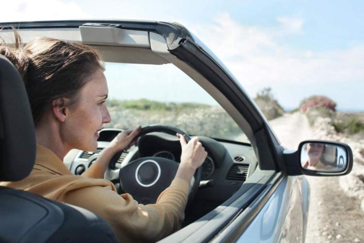 زنان بهتر از مردان خودروهای خودران را می‌رانند