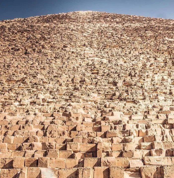 نمای نزدیک از اهرام مصر (عکس)