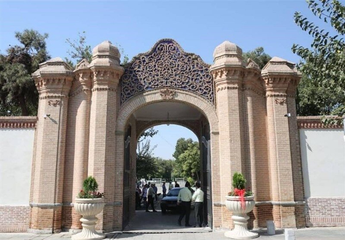 سلفی خلافکارها در آگاهی تهران! (عکس)