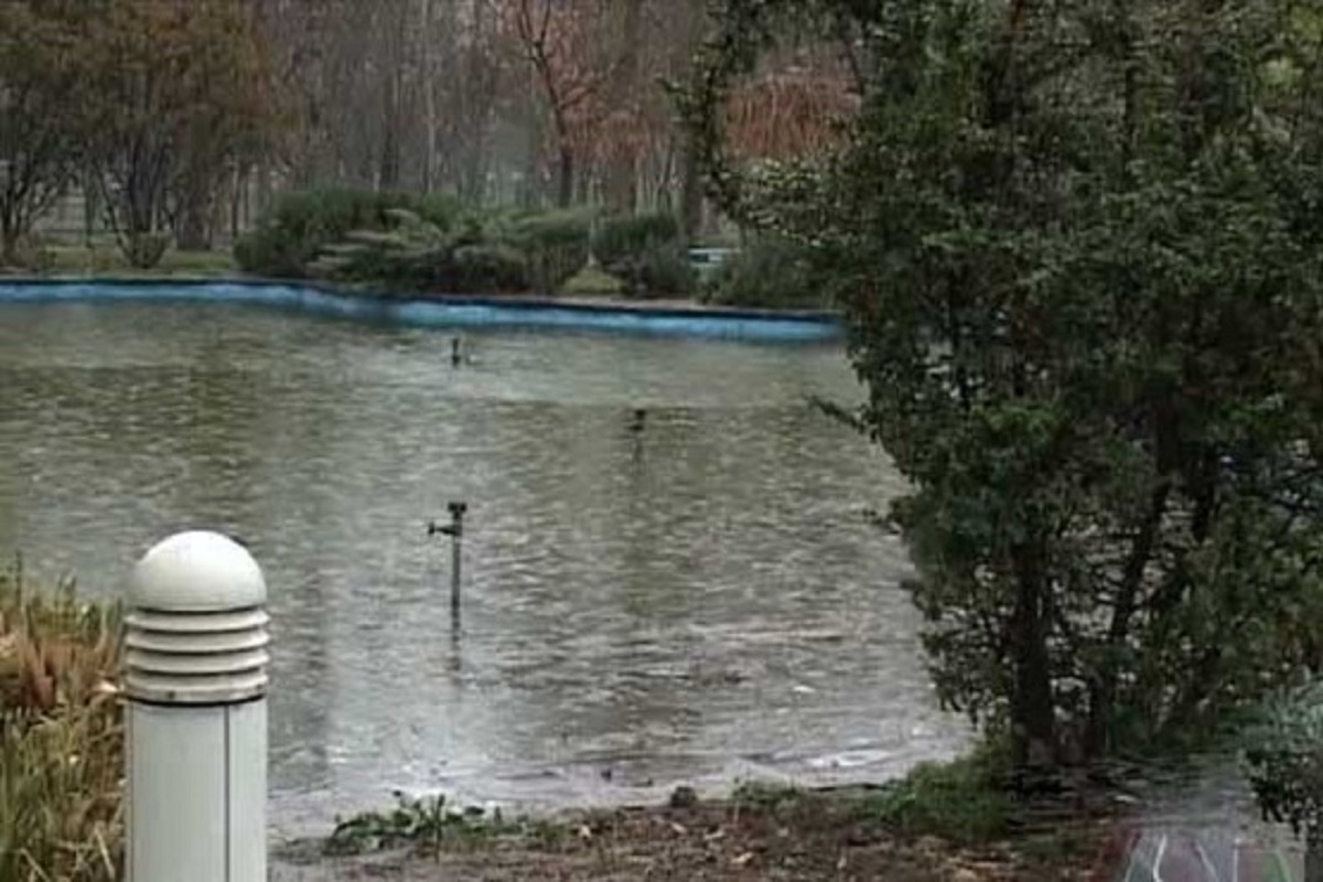 رگبار و رعد و برق در نقاط مختلف کشور/ خیزش گرد و خاک در شرق و غرب ایران