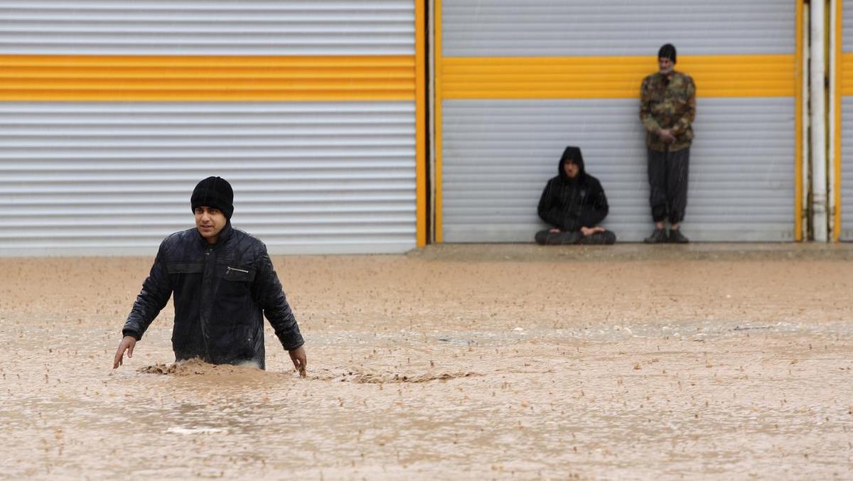 کشف جسد آخرین مفقودی سیل در فیروزکوه/ ادامه جستجو برای یافتن ۵ مفقودی در ۳ استان