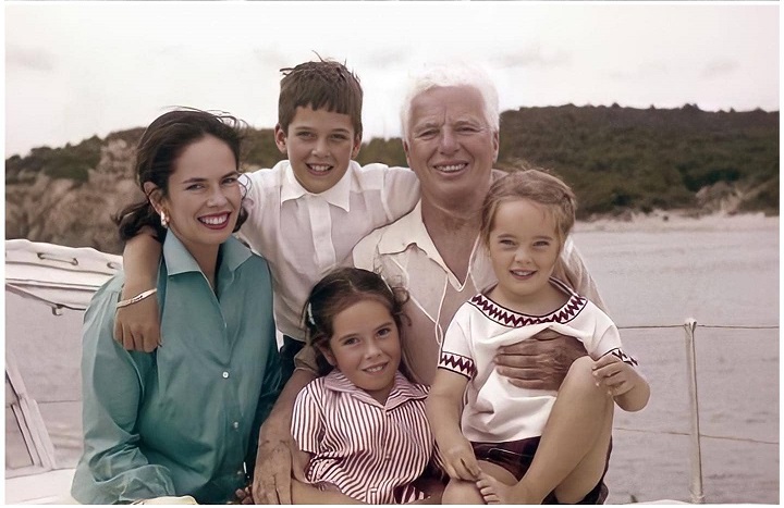 عکس خانوادگی “چارلی چاپلین” که برای اولین بار رونمایی شد