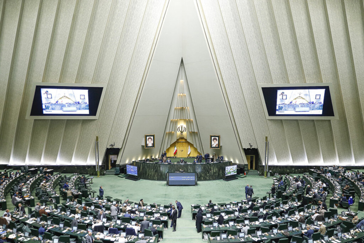 مخالفت روسای ۶ انجمن  تخصصی روانشناسی با طرح مجلس برای دادن اختیار صدور مجوز مشاوره روانشناسی به حوزه علمیه