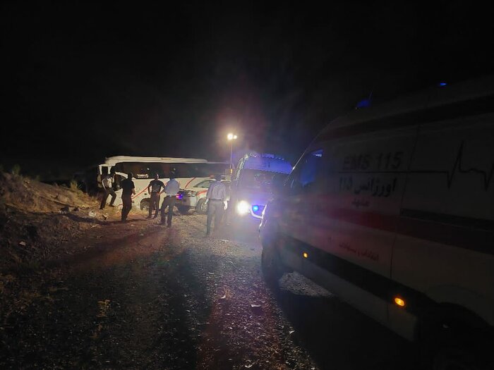 خراسان رضوی/ ۲۷ مجروح در انحراف اتوبوس در تربت حیدریه