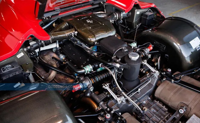 فراری مایک تایسون با قیمت باورنکردنی حدود ۵ میلیون پوند به فروش میرسد (+عکس) فراری مایک تایسون با قیمت باورنکردنی حدود ۵ میلیون پوند به فروش میرسد (+عکس)