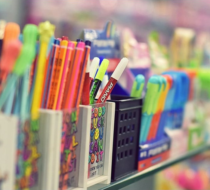 از خرید لوازم تحریر شب مهر جانمونی