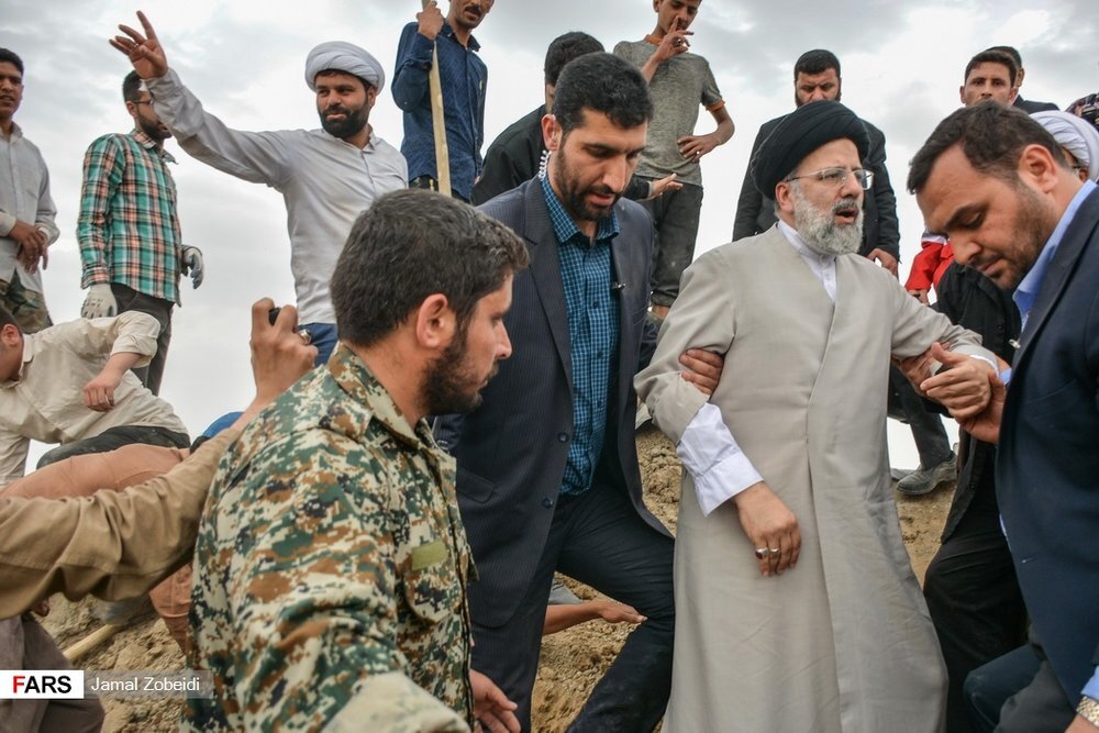 هزینه های سنگین سیاسی و اقتصادی