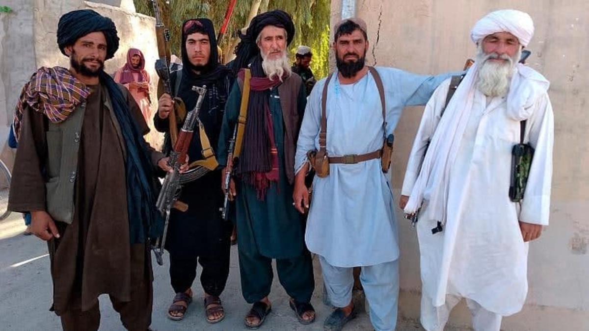 طالبان روز تسلط بر افغانستان را تعطیل عمومی اعلام کرد
