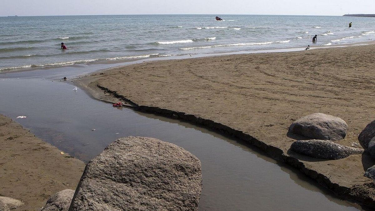 ورود ۷۰ درصد فاضلاب تصفیه‌ نشده انسانی به دریای خزر
