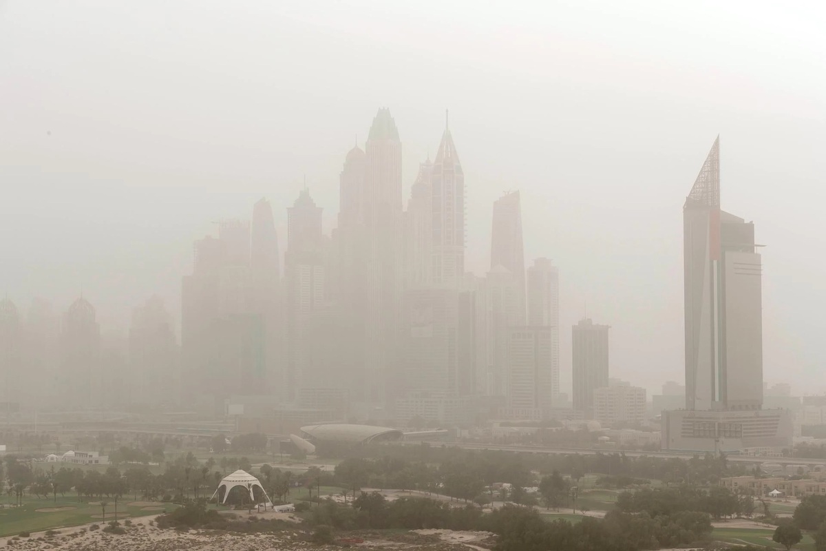 وقوع توفان شن در دبی (فیلم)