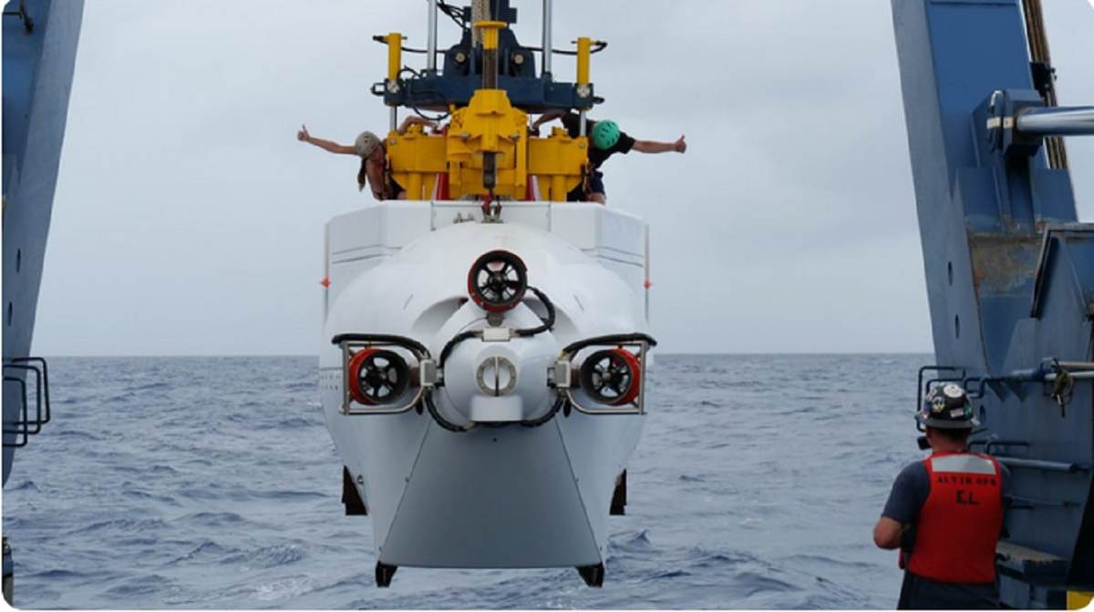 زیردریاپیمای سرنشین‌دار Alvin با رسیدن به عمق 6453 متری اقیانوس رکوردشکنی کرد