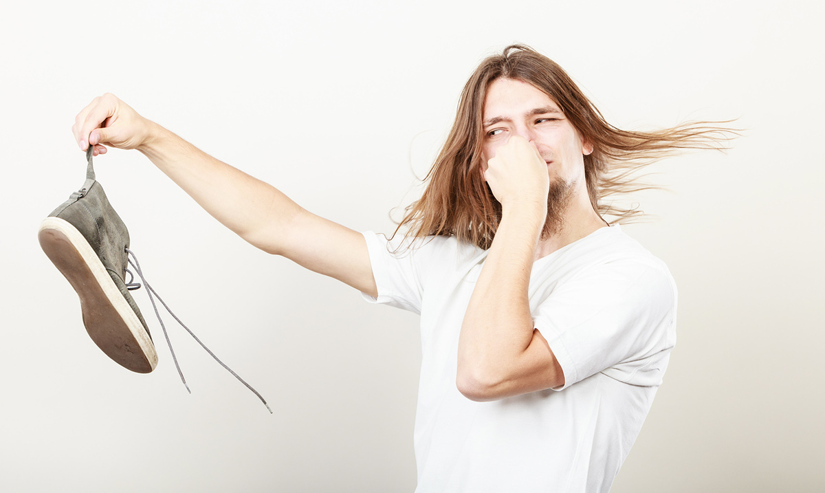 10 عامل بوی بد پاها