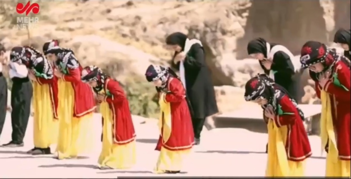 ببینید | اجرای سرود سلام فرمانده به زبان کُردی در کرمانشاه