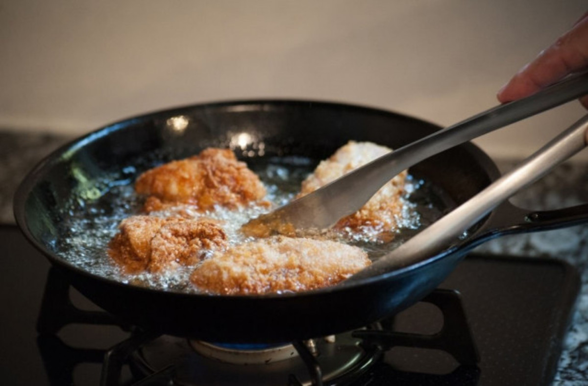 علت کف کردن روغن موقع سرخ کردن