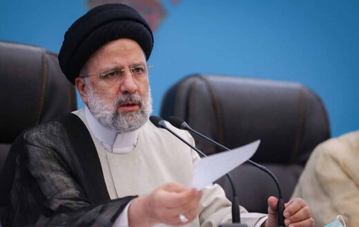 روزنامه جمهوری اسلامی: دولت برای ارزیابی عملکرد خود، از رسانه های اهل تمجید و توجیه فاصله بگیرد