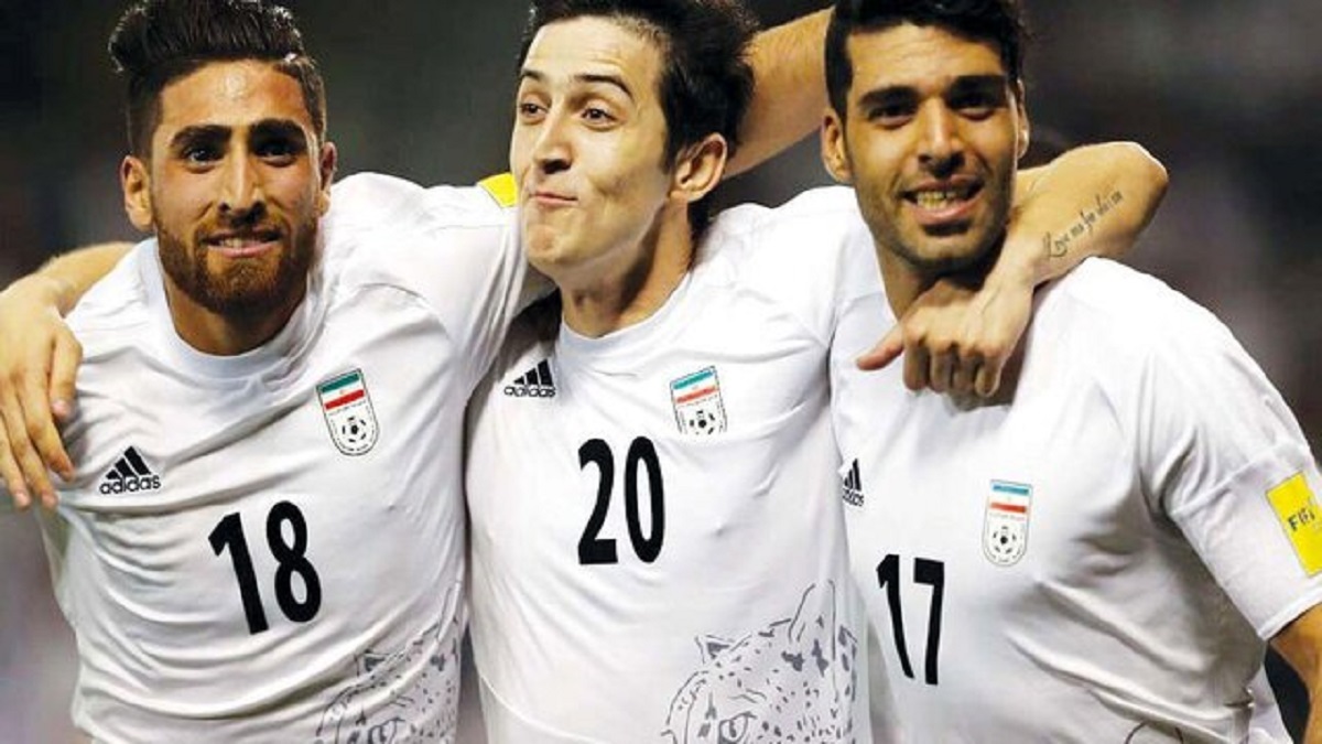 بازوبند کاپیتانی تیم ملی ایران در جام جهانی بر بازوی  چه کسی بسته می شود؟