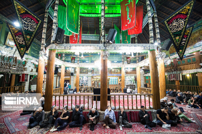حسینیه‌ها و تکیه‌های تاریخی تهران/ شوفرها و سوپورها تکیه عزاداری دارند + عکس