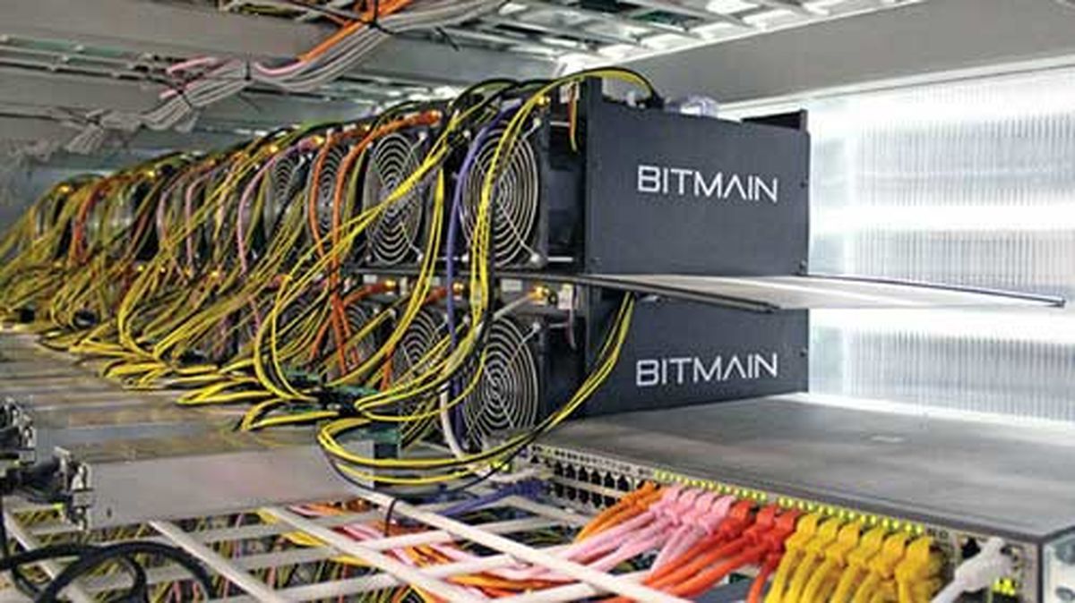 کشف مزرعه رمز ارز با ۶ هزار ماینر در قشم