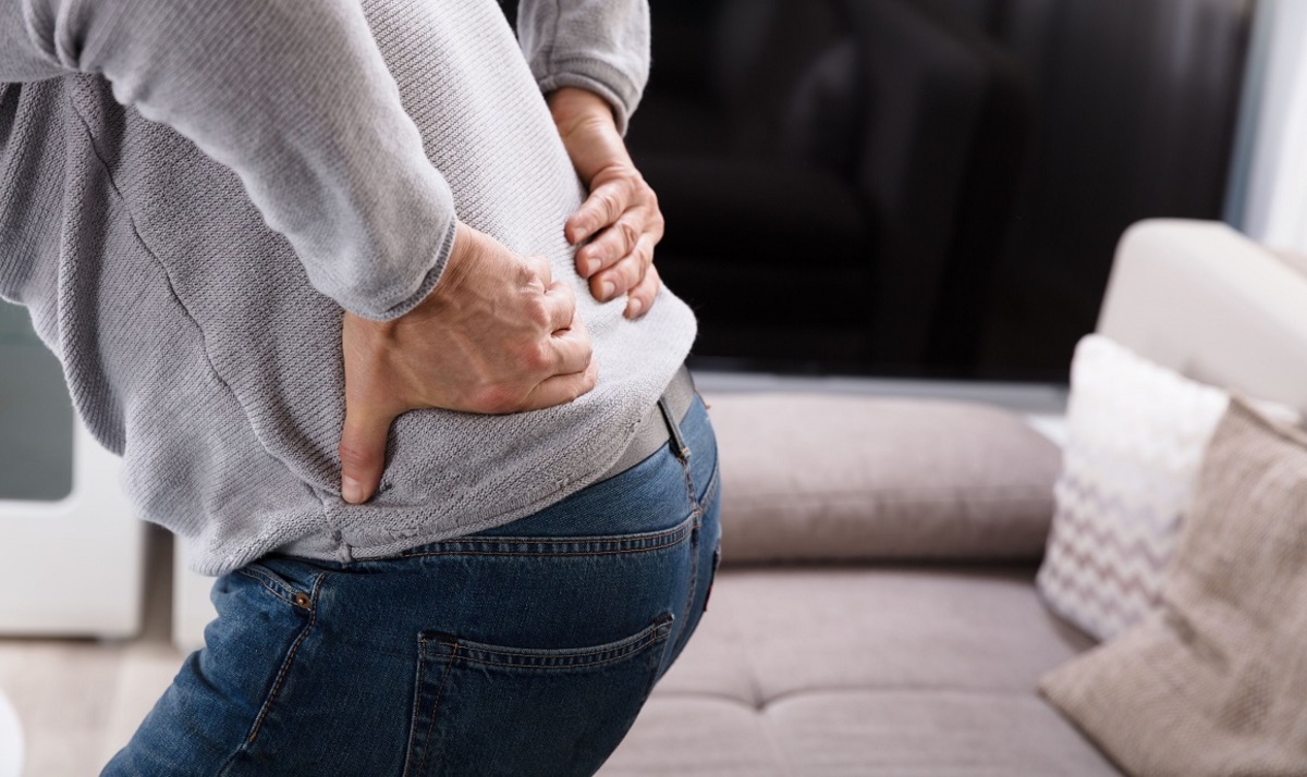 کمر درد نشانه بیماری قلبی است؟