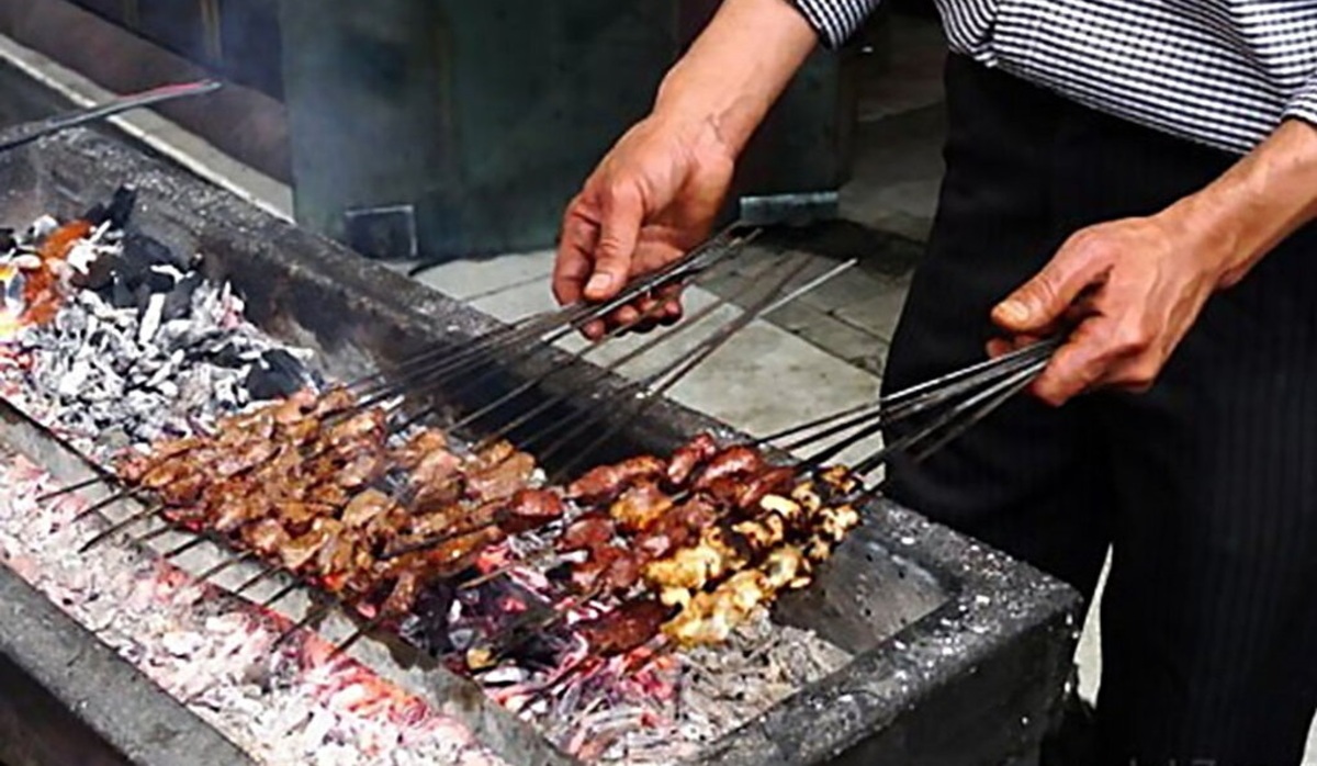 یک سیخ جگر چند شد؟ / به این دلایل جگر ارزان نخورید