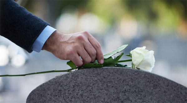 اگر سوگهايمان به پايان نرسد چه؟ اگر سوگهايمان به پايان نرسد چه؟