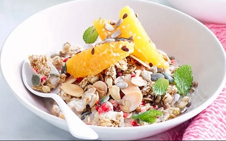 دستور تهیه گرانولا رژیمی خوشمزه دستور تهیه گرانولا رژیمی خوشمزه