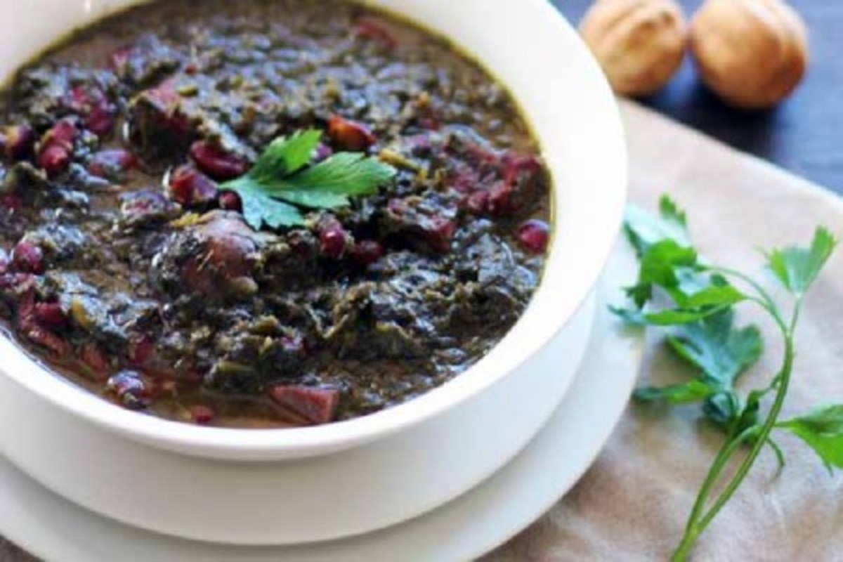 راز سیاه شدن قورمه سبزی چیست؟